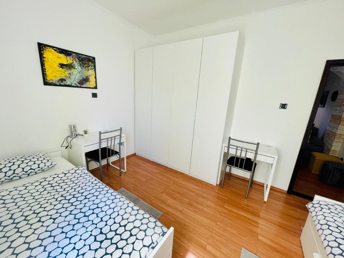 Apartman Three Queens Rijeka Exterior foto