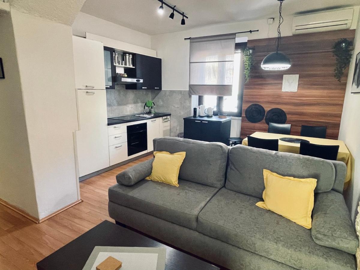 Apartman Three Queens Rijeka Exterior foto